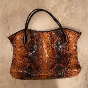 Sorial snakeskin print handbag